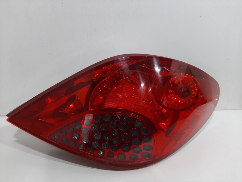 Recambio de piloto trasero derecho para peugeot 207 xt referencia OEM IAM  9680179080 