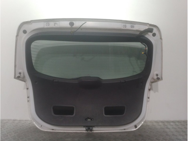 Recambio de porton trasero para hyundai ix20 gls comfort referencia OEM IAM  BLANCO 