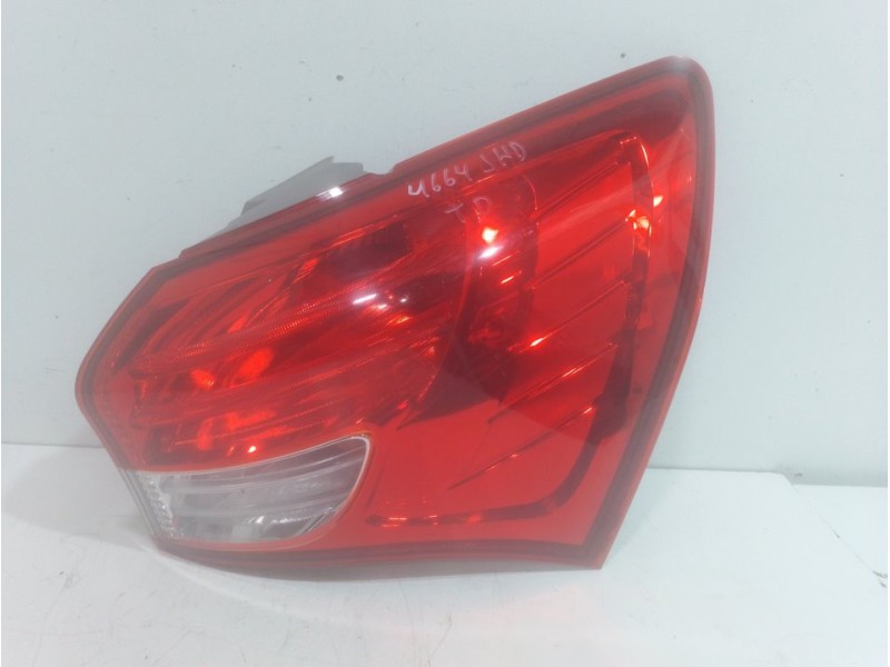 Recambio de piloto trasero derecho para hyundai ix20 gls comfort referencia OEM IAM 924021K0  