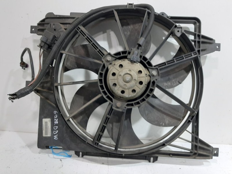 Recambio de electroventilador para renault clio ii fase ii (b/cb0) authentique referencia OEM IAM 7701050677  