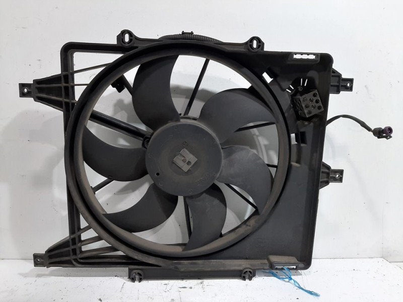 Recambio de electroventilador para renault clio ii fase ii (b/cb0) authentique referencia OEM IAM 7701050677  