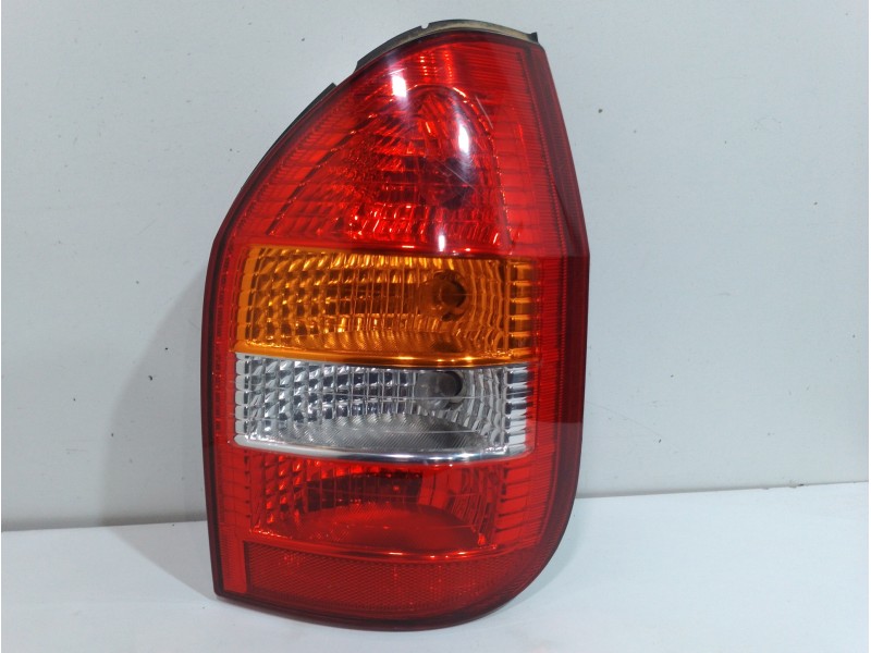 Recambio de piloto trasero derecho para opel zafira a elegance referencia OEM IAM 09117446  