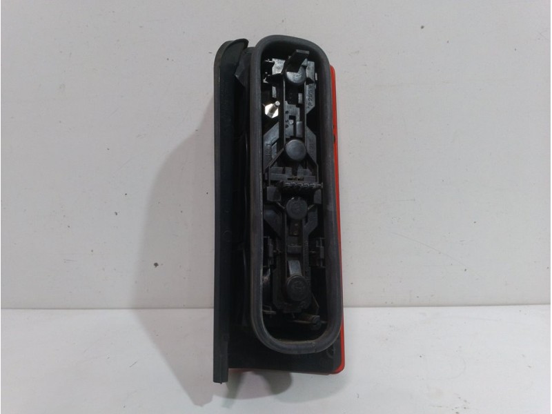 Recambio de piloto trasero izquierdo para opel combo (corsa c) familiar referencia OEM IAM   