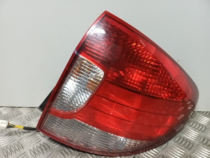Recambio de piloto trasero derecho para kia rio ipanema berlina referencia OEM IAM 0K34W51150D  