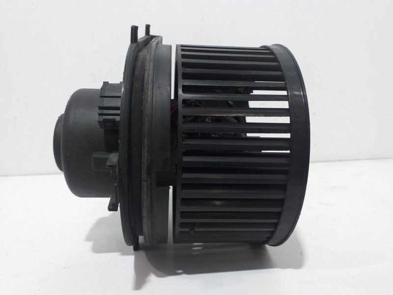 Recambio de motor calefaccion para seat leon (1m1) sport referencia OEM IAM 657880  