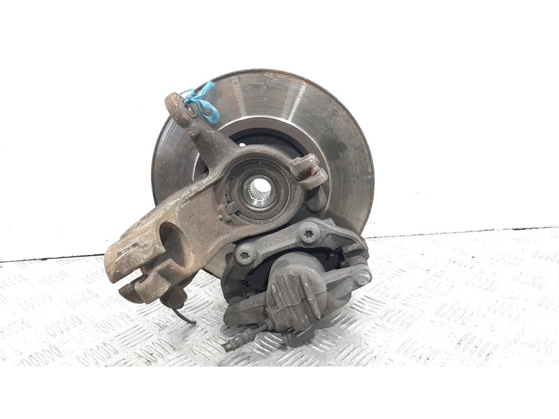 Recambio de mangueta delantera derecha para peugeot 207 xs pack referencia OEM IAM 364790  