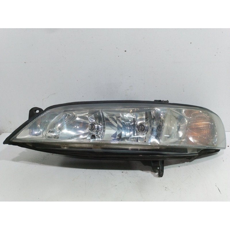 Recambio de faro izquierdo para opel vectra b berlina elegance referencia OEM IAM 90586844  