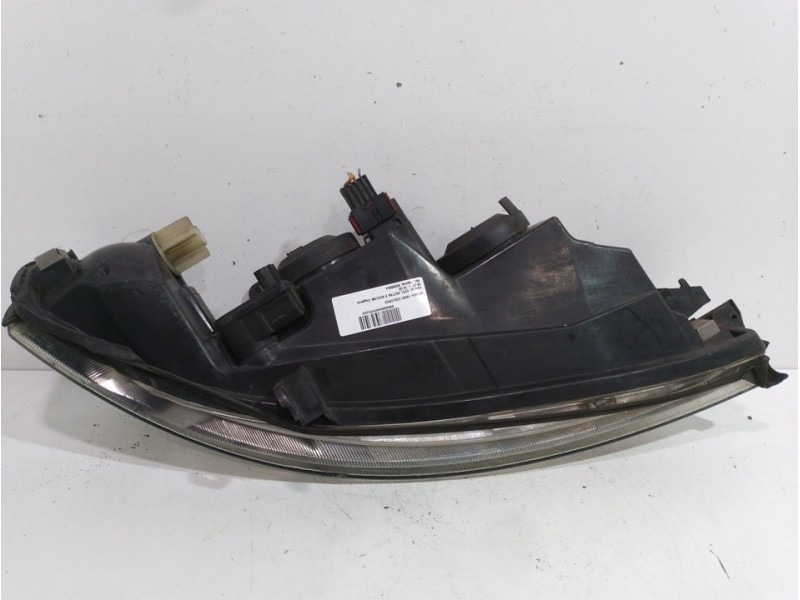Recambio de faro izquierdo para opel vectra b berlina elegance referencia OEM IAM 90586844  