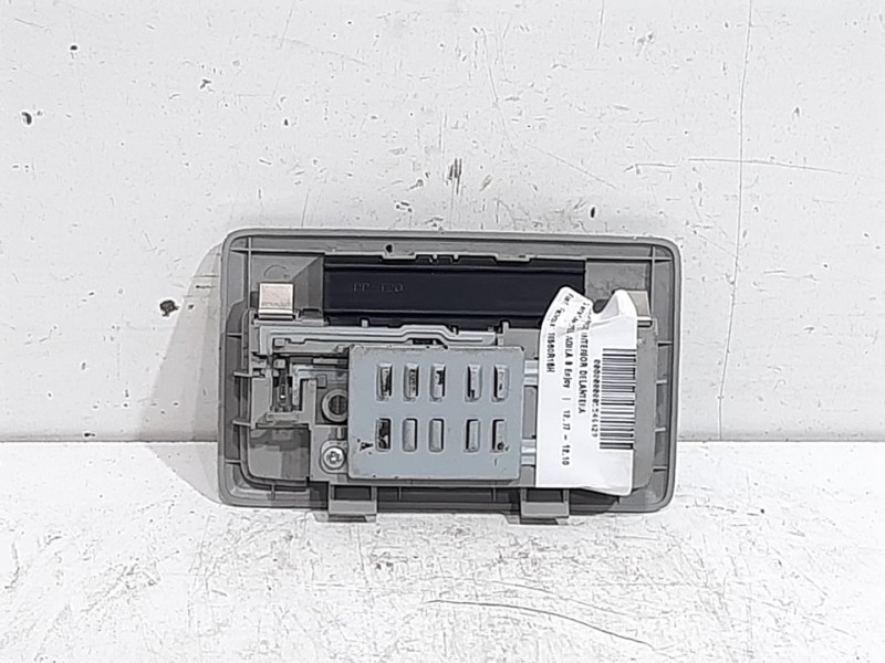 Recambio de luz interior delantera para opel agila b enjoy referencia OEM IAM 18560R15H  