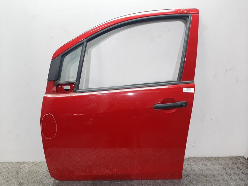 Recambio de puerta delantera izquierda para opel agila b enjoy referencia OEM IAM 93193291 ROJO 