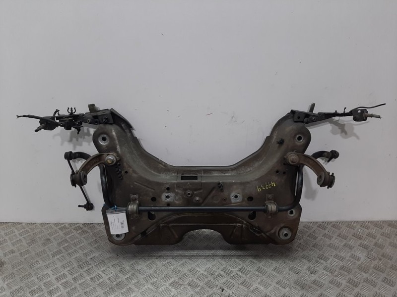 Recambio de puente delantero para renault scenic ii confort authentique referencia OEM IAM    Recambio de puente delantero para renault scenic ii confort authentique referencia OEM IAM