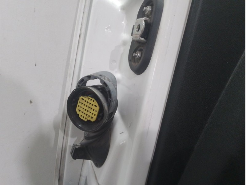 Recambio de puerta delantera derecha para peugeot bipper básico referencia OEM IAM  BLANCO 