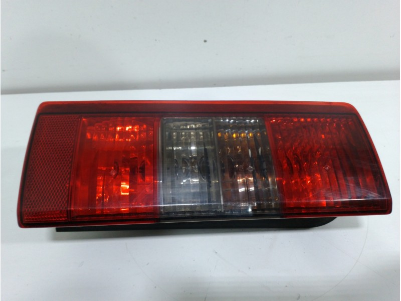 Recambio de piloto trasero izquierdo para opel combo (corsa c) familiar referencia OEM IAM 09199760  