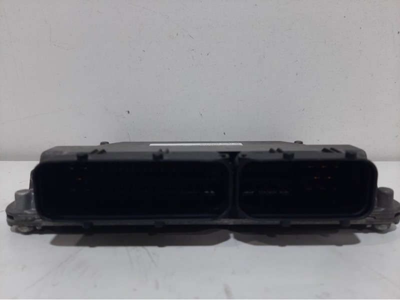 Recambio de centralita motor uce para seat ibiza (6l1) signo referencia OEM IAM 5WP4012104  