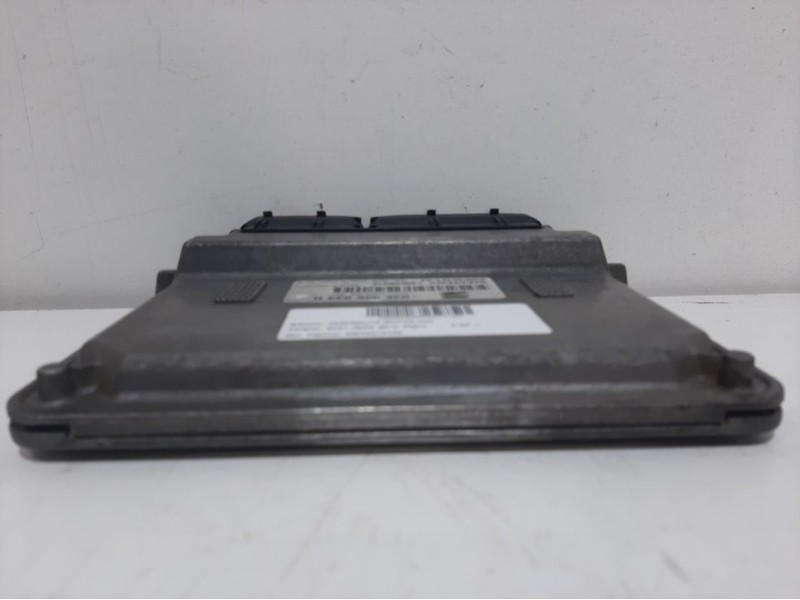 Recambio de centralita motor uce para seat ibiza (6l1) signo referencia OEM IAM 5WP4012104  