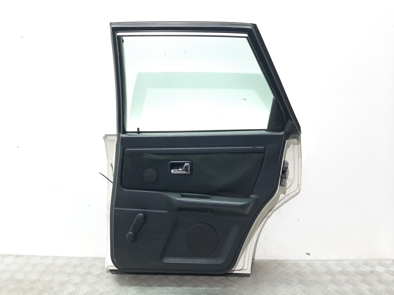 Recambio de puerta trasera derecha para audi 80 avant básico avant referencia OEM IAM  BLANCO 
