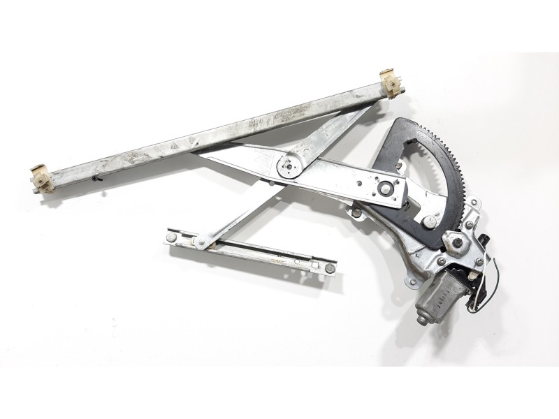 Recambio de elevalunas delantero izquierdo para daewoo kalos 1.2 se referencia OEM IAM 95015329  