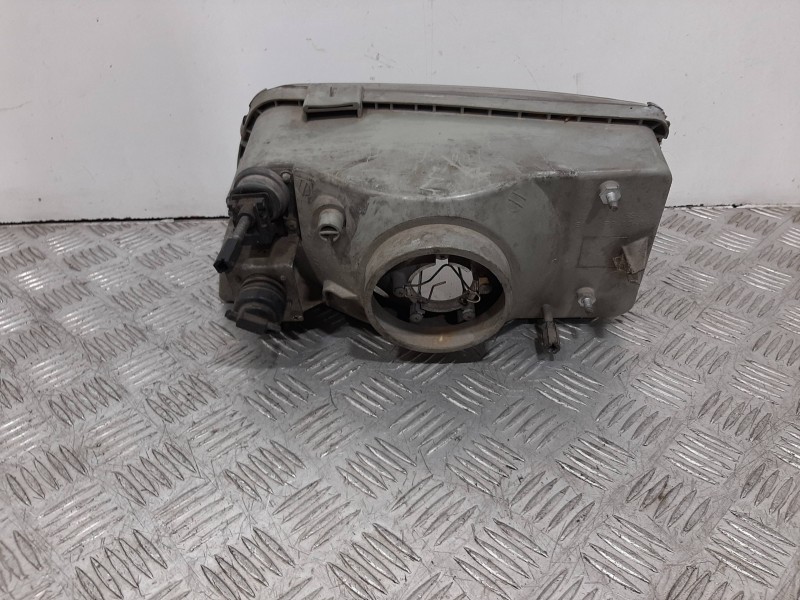 Recambio de faro derecho para peugeot boxer caja cerrada (rs2850)(230)(´02) 1400 d referencia OEM IAM 6205AE  