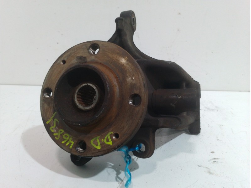 Recambio de mangueta delantera derecha para citroën c3 1.6 hdi cool referencia OEM IAM 1607557580  