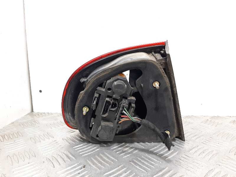 Recambio de piloto trasero derecho para seat toledo (1m2) select referencia OEM IAM 1M5945112  