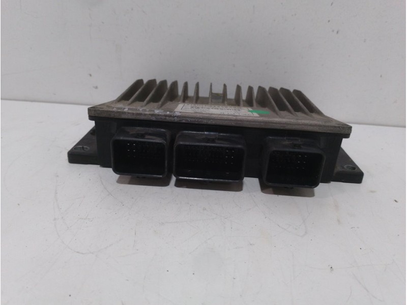 Recambio de centralita motor uce para suzuki liana rh (er) 1.4 ddis referencia OEM IAM 3392073J00  