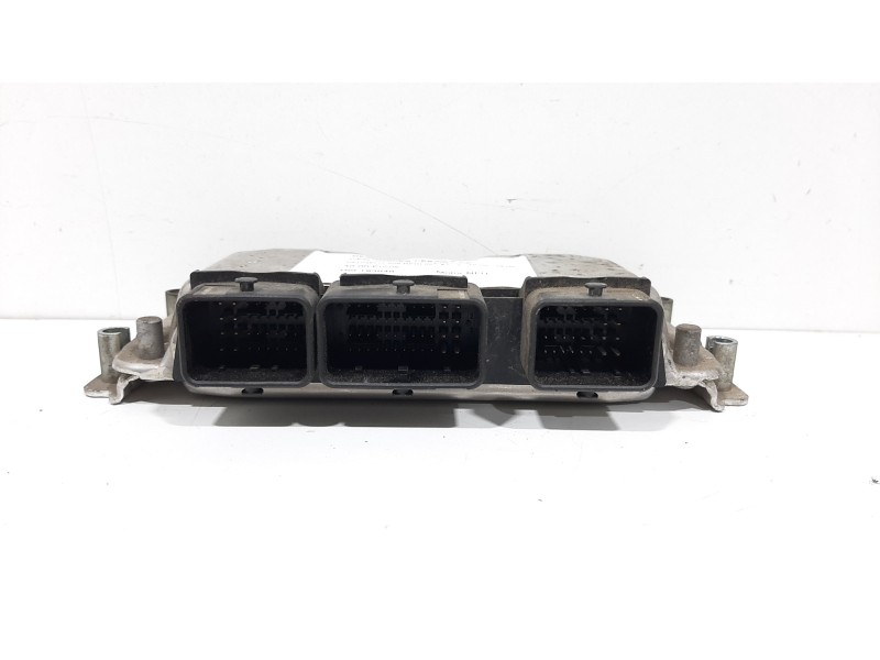 Recambio de centralita motor uce para peugeot 206 berlina xt referencia OEM IAM 0261207477 9650347980 193846