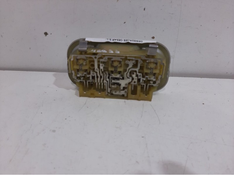 Recambio de luz interior delantera para citroën c4 picasso exclusive referencia OEM IAM 8146V1   Recambio de luz interior delantera para citroën c4 picasso exclusive referencia OEM IAM 8146V1