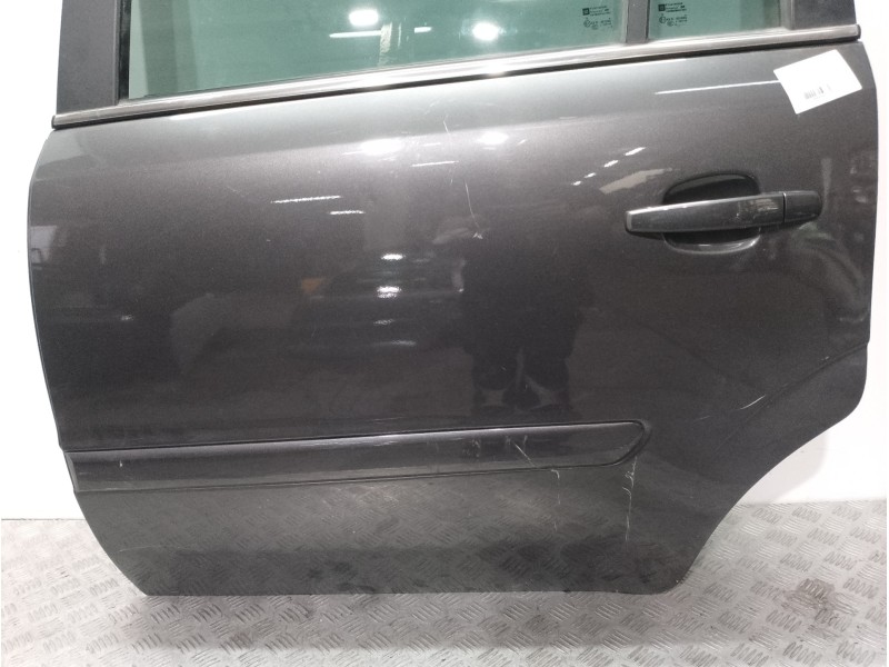 Recambio de puerta trasera izquierda para opel zafira b cosmo referencia OEM IAM 13203015 GRIS 