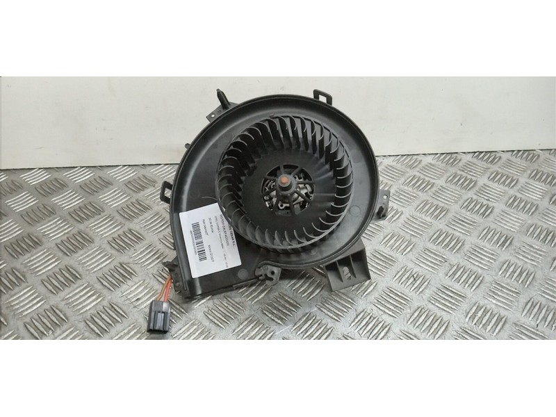 Recambio de motor calefaccion para opel corsa c silverline base referencia OEM IAM 006453T   Recambio de motor calefaccion para opel corsa c silverline base referencia OEM IAM 006453T