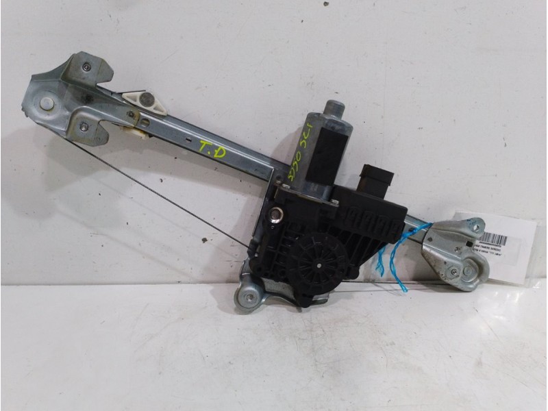 Recambio de elevalunas trasero derecho para opel zafira b edition ´´111 jahre´´ referencia OEM IAM 13100424  