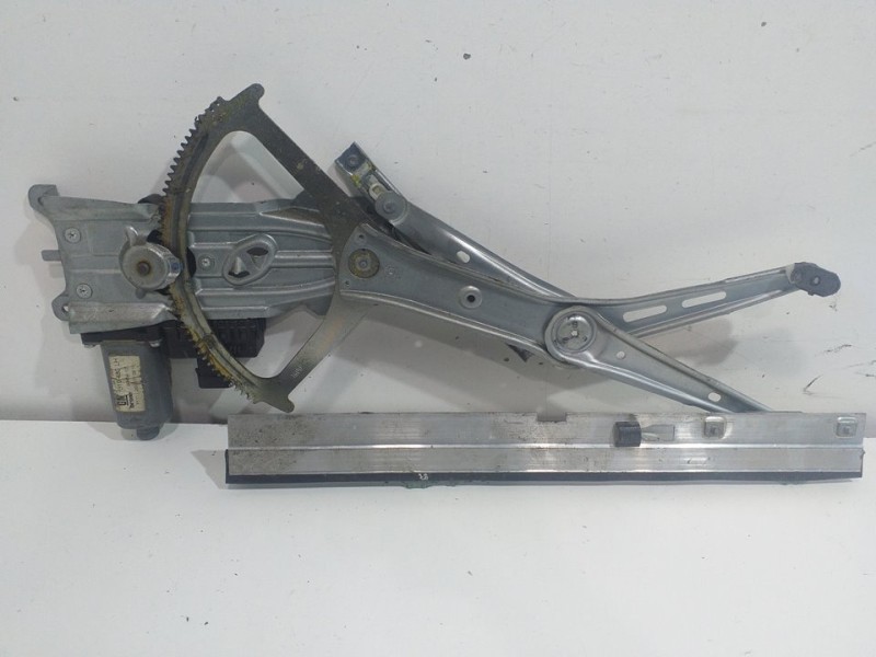 Recambio de elevalunas delantero izquierdo para opel zafira b edition ´´111 jahre´´ referencia OEM IAM 93184842  