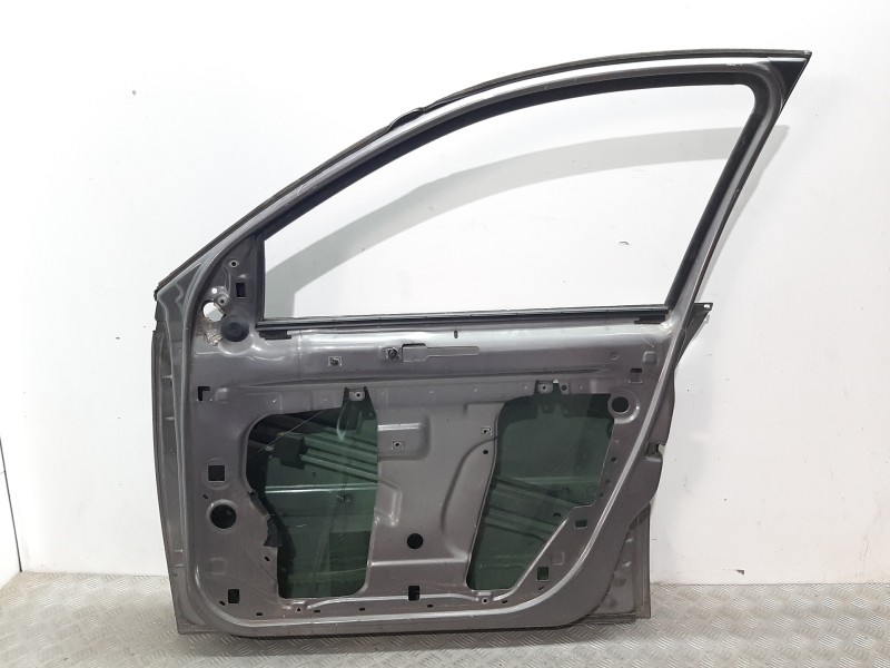 Recambio de puerta delantera derecha para renault megane ii berlina 5p dynamique referencia OEM IAM  GRIS 