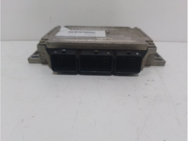 Recambio de centralita motor uce para citroën c4 berlina collection referencia OEM IAM IAW6LP205  9659099180