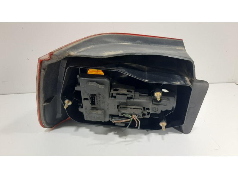 Recambio de piloto trasero derecho para seat ibiza (6k1) select referencia OEM IAM   