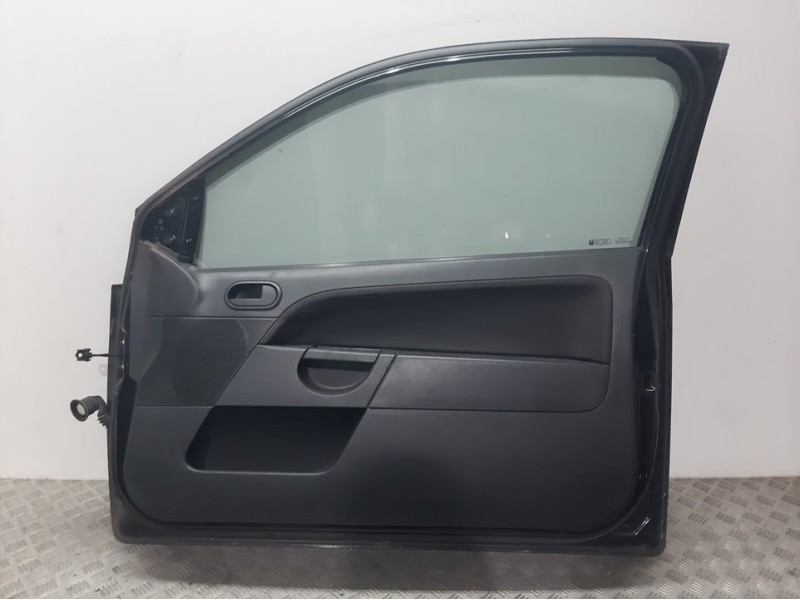 Recambio de puerta delantera derecha para ford fiesta (cbk) futura x referencia OEM IAM  NEGRO 