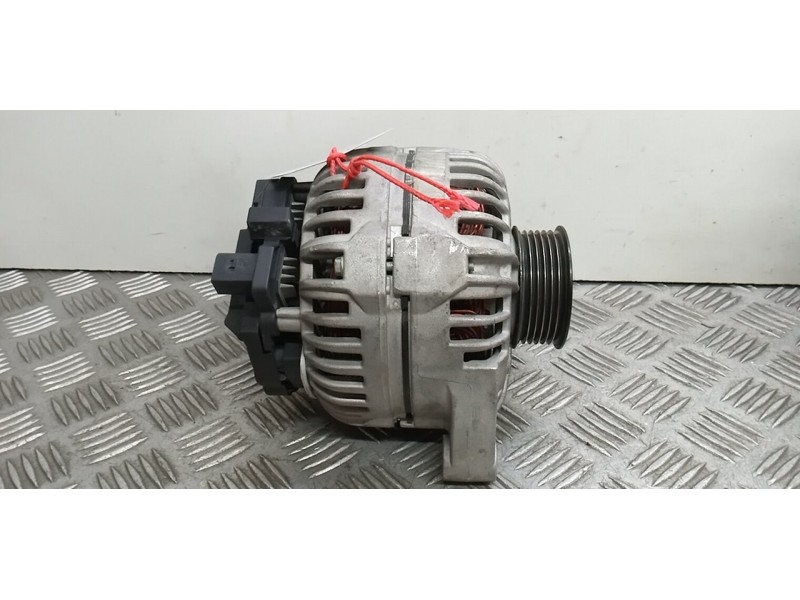 Recambio de alternador para audi a4 berlina (8e) 3.0 referencia OEM IAM AA20008Y  150 AMP