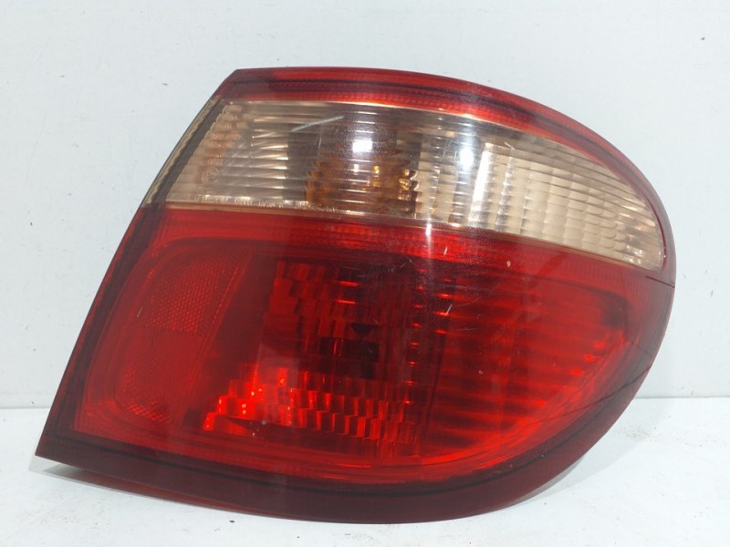 Recambio de piloto trasero derecho para nissan almera (n16/e) acenta referencia OEM IAM   