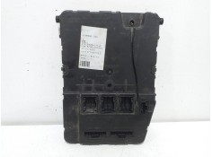 Recambio de caja reles / fusibles para renault megane ii berlina 5p confort authentique referencia OEM IAM 8200412548 8200440600