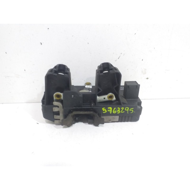 Recambio de cerradura puerta trasera derecha para nissan primastar (x83) caja cerrada batalla corta 2,7t referencia OEM IAM 8200