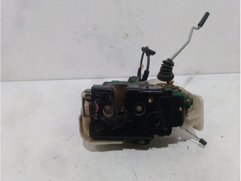 Recambio de cerradura puerta delantera derecha para volkswagen passat berlina (3b3) comfortline referencia OEM IAM  8 PINES 