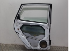 Recambio de puerta trasera izquierda para hyundai i30 comfort referencia OEM IAM 771112L010 BLANCO  2