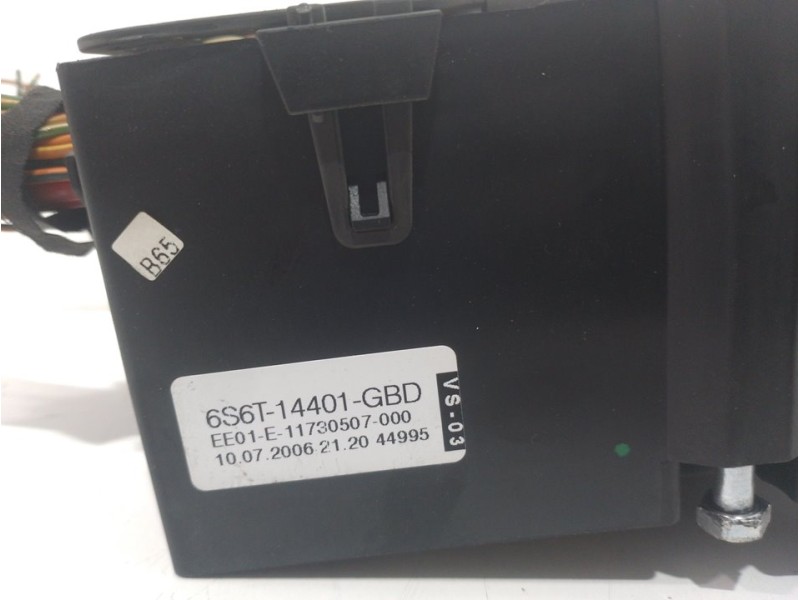 Recambio de caja reles / fusibles para ford fiesta (cbk) futura x referencia OEM IAM 6S6T14401  