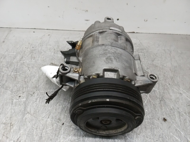 Recambio de compresor aire acondicionado para bmw serie 3 berlina (e46) 320d referencia OEM IAM 64526905643 3R41045010 