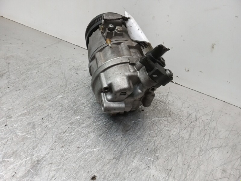 Recambio de compresor aire acondicionado para bmw serie 3 berlina (e46) 320d referencia OEM IAM 64526905643 3R41045010 
