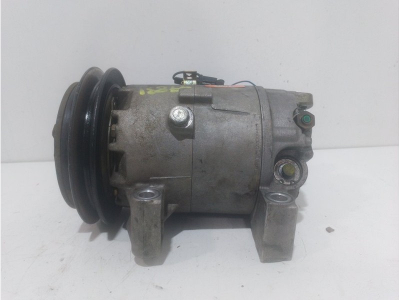 Recambio de compresor aire acondicionado para nissan primera berlina (p12) acenta referencia OEM IAM EA05245010  
