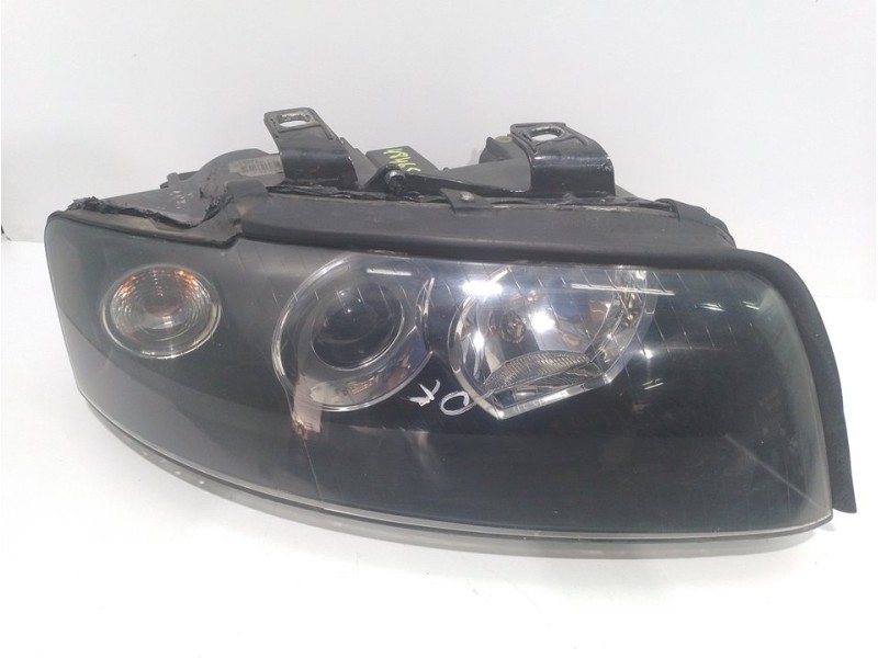 Recambio de faro derecho para audi a4 berlina (8e) 2.4 referencia OEM IAM 8E0941004F  