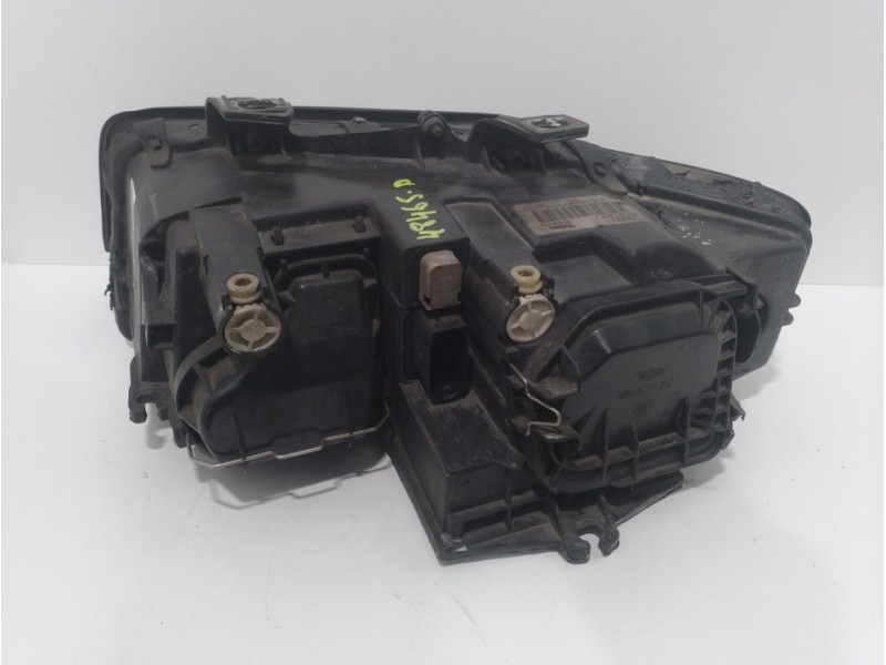 Recambio de faro derecho para audi a4 berlina (8e) 2.4 referencia OEM IAM 8E0941004F  