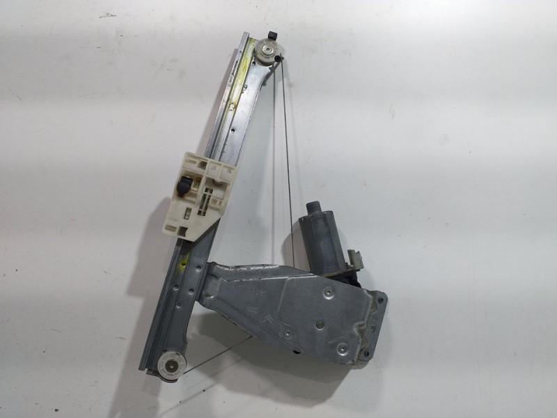 Recambio de elevalunas trasero derecho para citroën c3 hdi 92 collection referencia OEM IAM 922499  