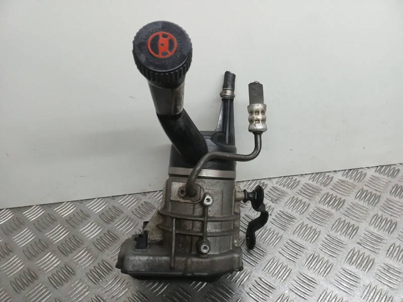 Recambio de bomba direccion para citroën c4 picasso sx referencia OEM IAM 9684252580  