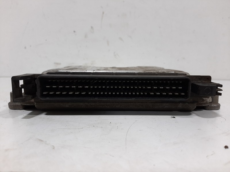 Recambio de centralita motor uce para citroën xsara picasso 2.0 hdi referencia OEM IAM 193878  